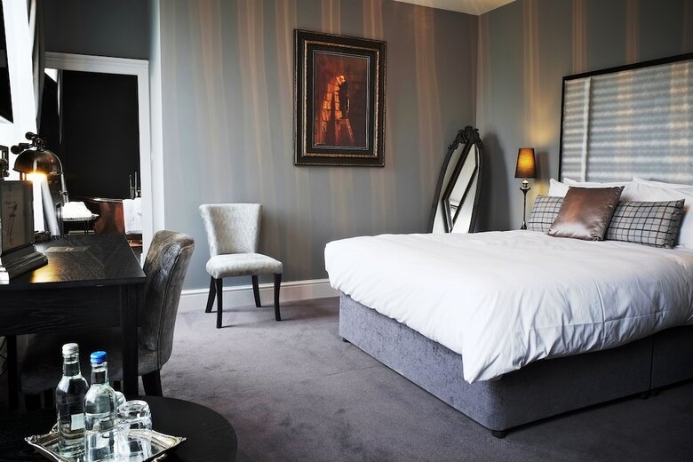 Hotel Poets House