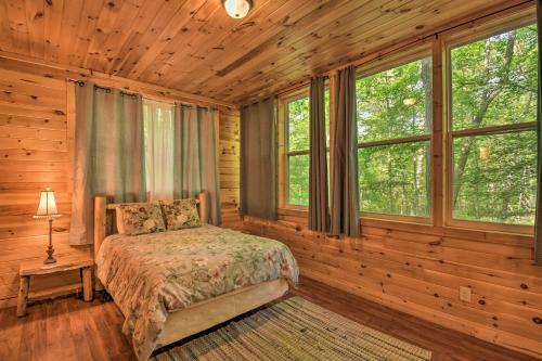The Wishing Well Cabin Pool Table, Firepit
