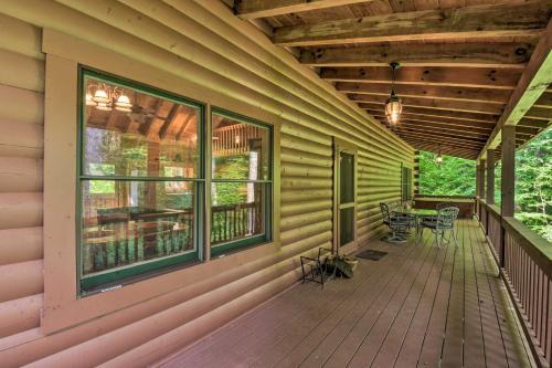 Rustic Clayton Hideaway With Deck And Forest Views!