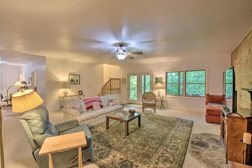 Rustic Clayton Hideaway With Deck And Forest Views!