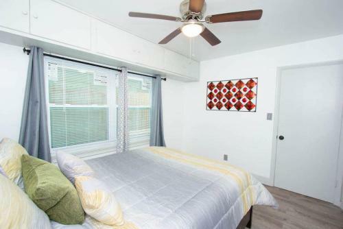 Apartamento #1 St.pete Beach Unit*walk To Bars, Beaches, Restaurants And More.