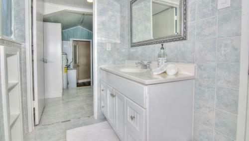Sea Spray By Teeming Vacation Rentals