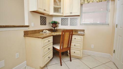 Sea Breeze By Teeming Vacation Rentals