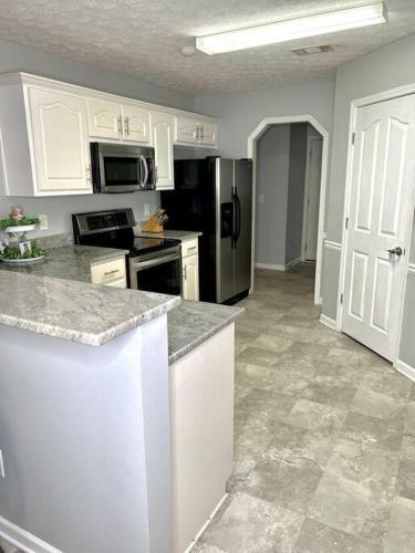 The Perfect Retreat Mins From Benning & Downtown