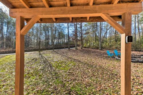 Woodsy Blue Ridge Retreat, 3 Mi To Downtown!