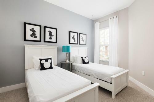 4 Br 4 Ba Deluxe Villa Full Kitchen 5min To Disneyworld