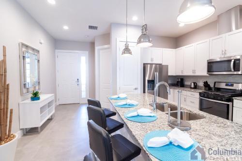 4 Br 4 Ba Villa Central Location Near Disney 1804ft�
