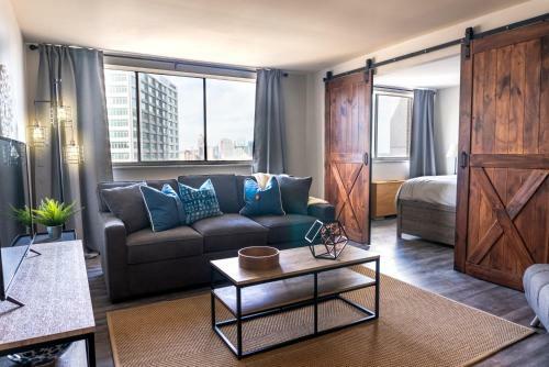 Apartamento Welcoming Barn, 2 Bedroom & 1 Bath & Parking