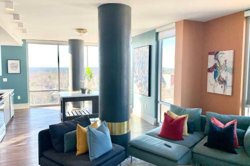 Apartamento Novel Centroidal Convenient Buckhead High Rise