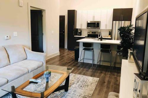 Cozy & Modern Apartment In Midtown Atlanta