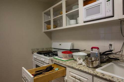 Apartamento 1001 Free Parking, 2 Bd, Modern Dtw, Great Wifi