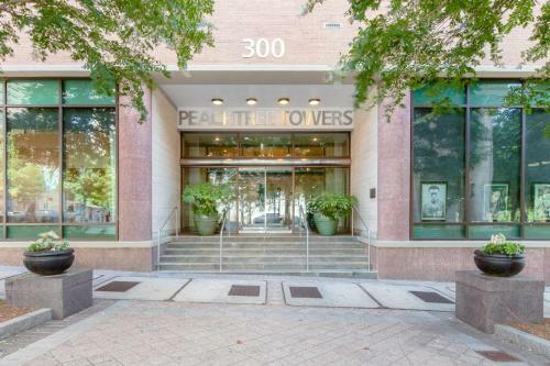 Rare 2bed 2bath Condo In Downtown Atlanta Sleeps 6