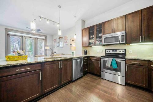 Apartamento ? Chic 1 Bdrm In Buckhead, 3 Min Walk To Park ?