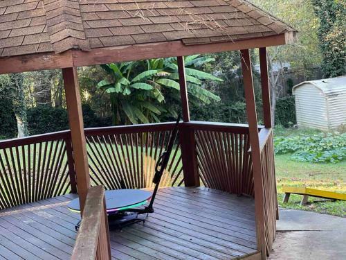 King Size Bed Suite Home In Atlanta
