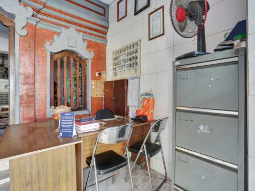Spot On 90732 Hotel Wisata Indah