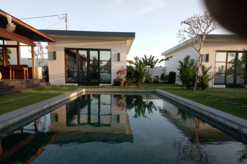 Villa Rovic Face Aux Rizi�res