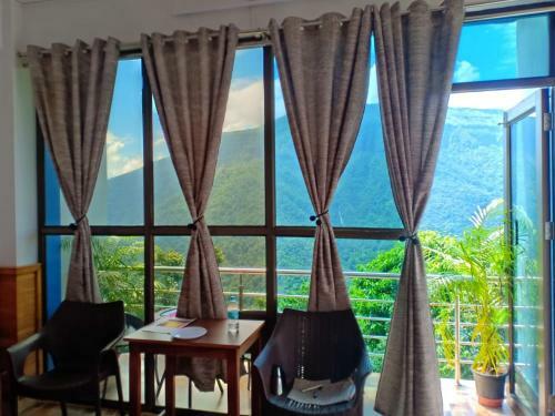 Hotel Royal View Resort