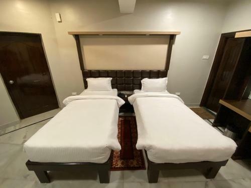 Hotel Aamba Residency