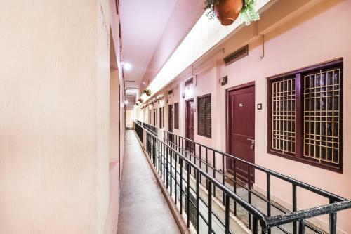 Hotel Vaccinated Staff - Spot On 46039 Tarangini Residency