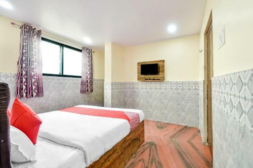 Oyo 48837 Hotel Suvarna