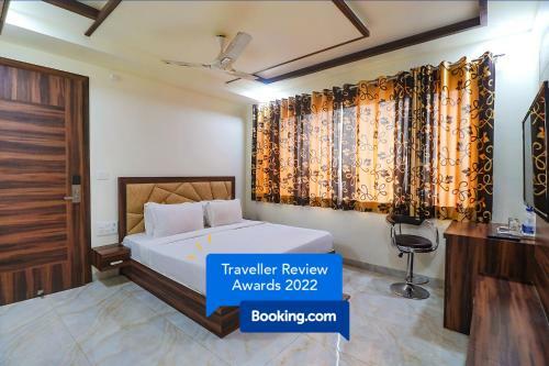 Fabhotel The Crown Fatehabad Road