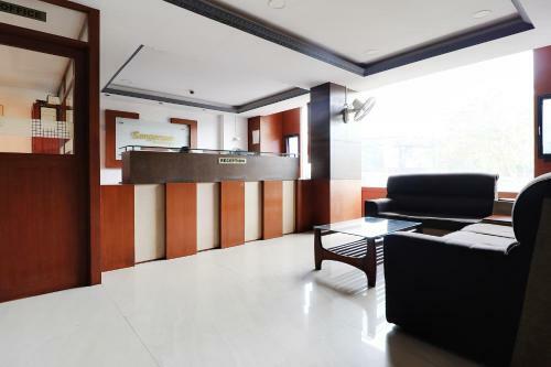 Hotel Spot On 39663 Sangamam Residency