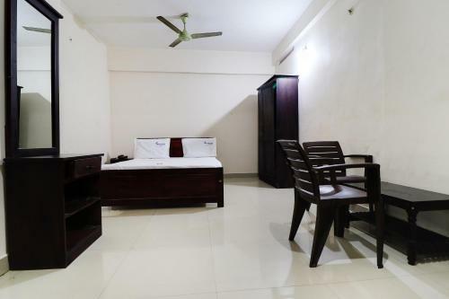 Hotel Spot On 39663 Sangamam Residency