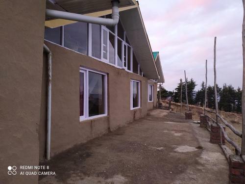 Zazroo Mud Cottages Home Stay