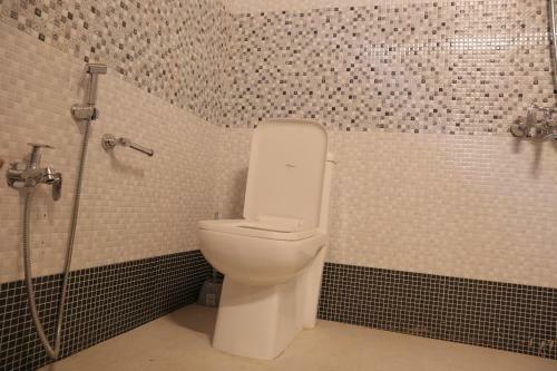 Zazroo Mud Cottages Home Stay