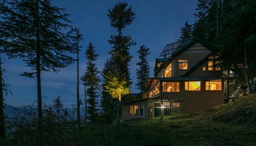 Villa Stayvista At The Corner House
