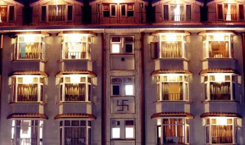 Hotel Majestic Grand