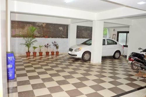 Hotel Tulsi Inn