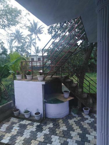 Blooms Home Stay