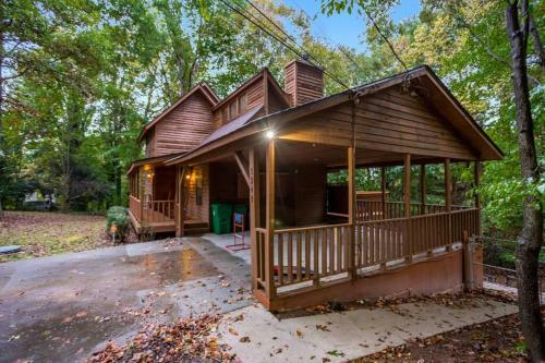 Entire Cozy City Cabin-tvs In Every Room!