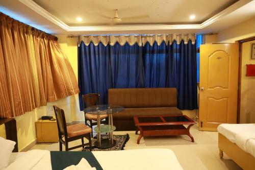 Hotel Sravanthy Inn