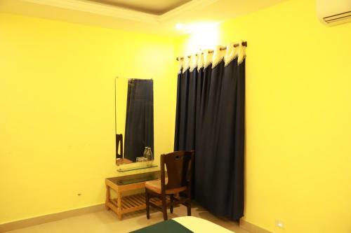 Hotel Sravanthy Inn