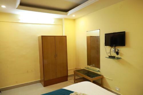 Hotel Sravanthy Inn
