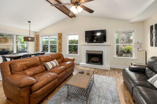 Beautifully Appointed 3 Bed - 2 Bath Cottage In Glynn Haven On St Simons!
