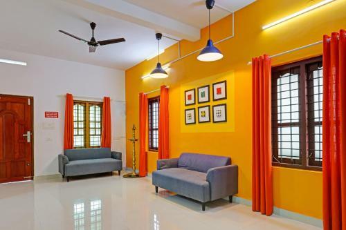 Hotel Capital O 84184 Pop Tavern Kazhakkottam