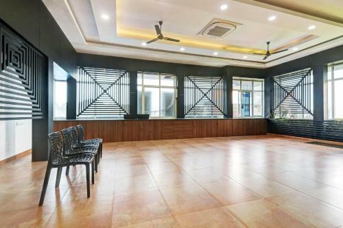 Hotel Townhouse 457 South Gate By Majestic