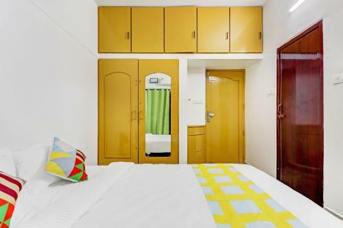 Hostal Oyo Home 66772 Budget Stay Trinity Villa