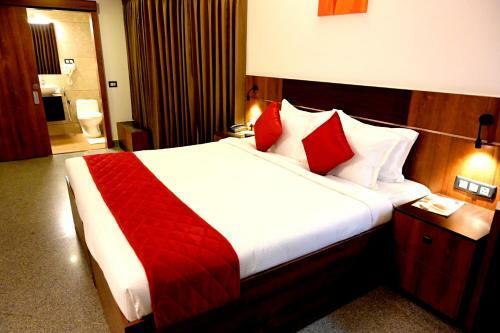 Hotel Thamburu International