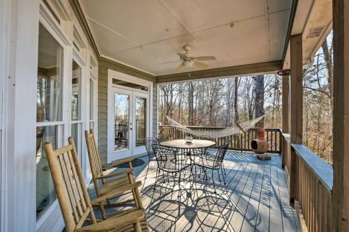 Lavonia Lake House With Private Dock And Bonfire!