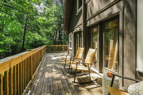 Honey Bear Hideaway