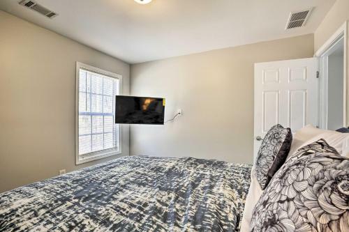 Quiet Home With Private Yard, 26 Mi To Atlanta!