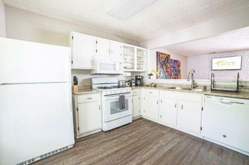 Apartamento Graffiti Home Cozy & Convenient 1.7 Miles From Ksu