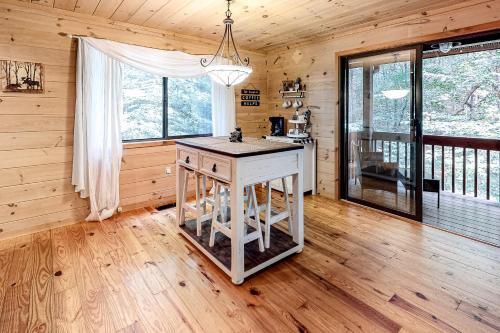 Woodglen Hideaway