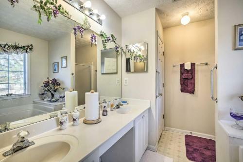 Classic Lithonia Home - Near Golf And Stone Mtn
