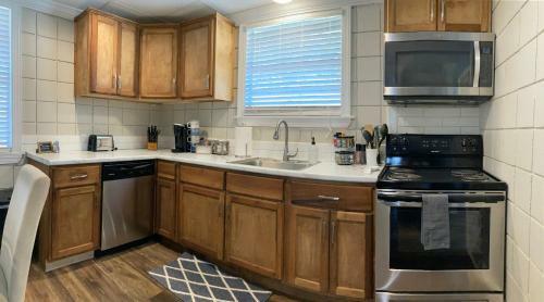 Comfortable Cottage On The Blue Mile - Close To Gsu!