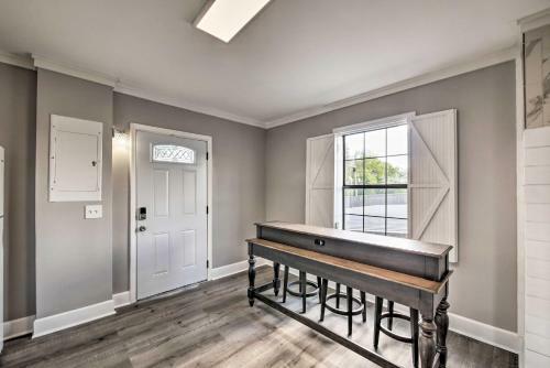 Apartamento Updated Trenton Apt With Balcony And Town Views!